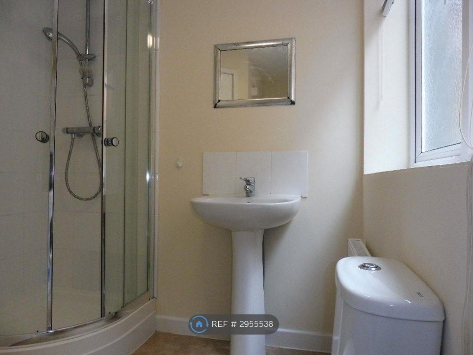 Property photo 3 of 10 Shower Room
