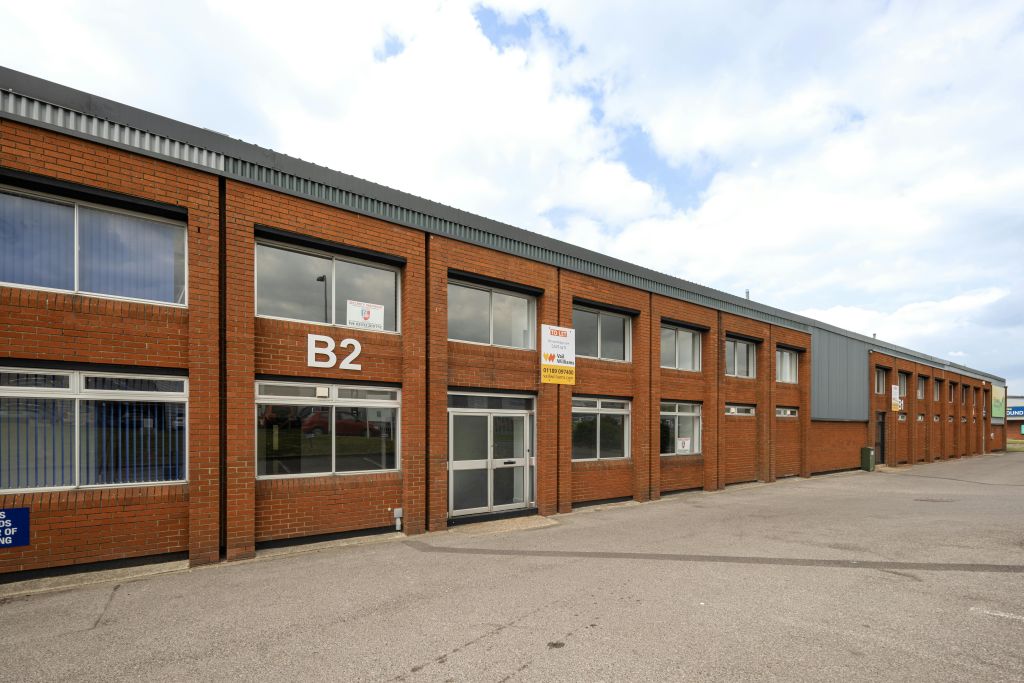 Property photo 2 of 6 Unit B1 &amp; B2 Hambridge Road 21.Jpg