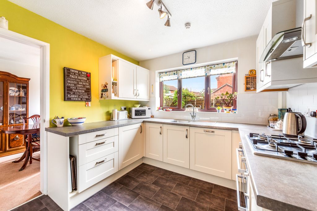 Property photo 3 of 15