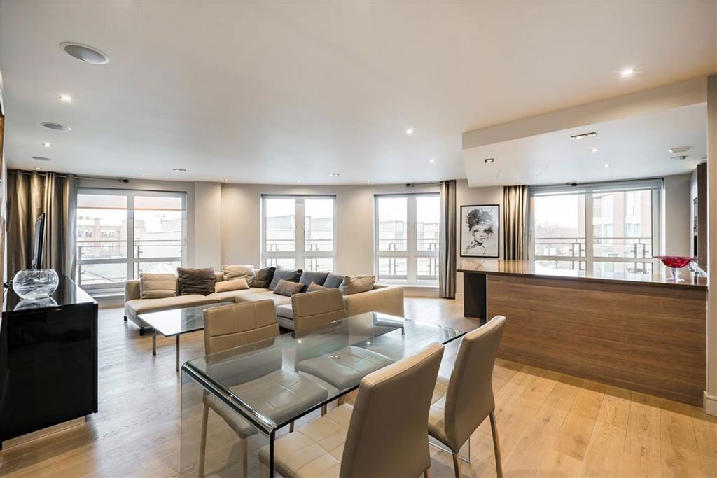 Property photo 3 of 9