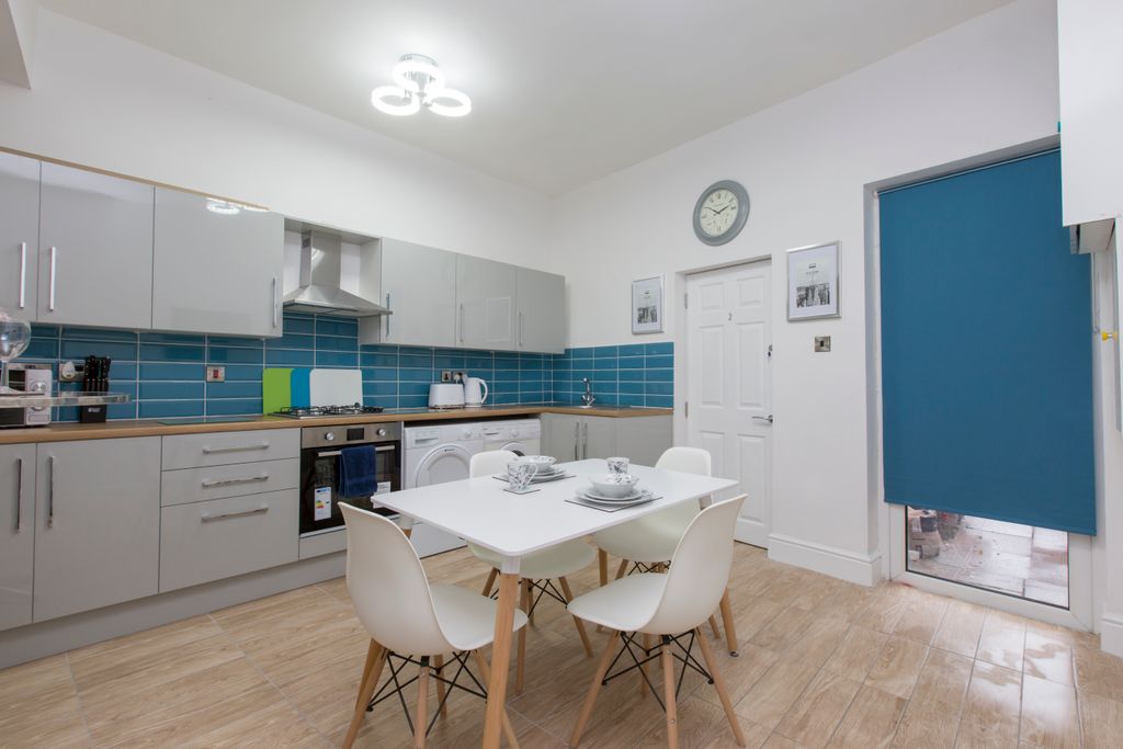 Property photo 1 of 15 Kitchen