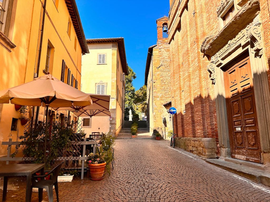 Property photo 1 of 30