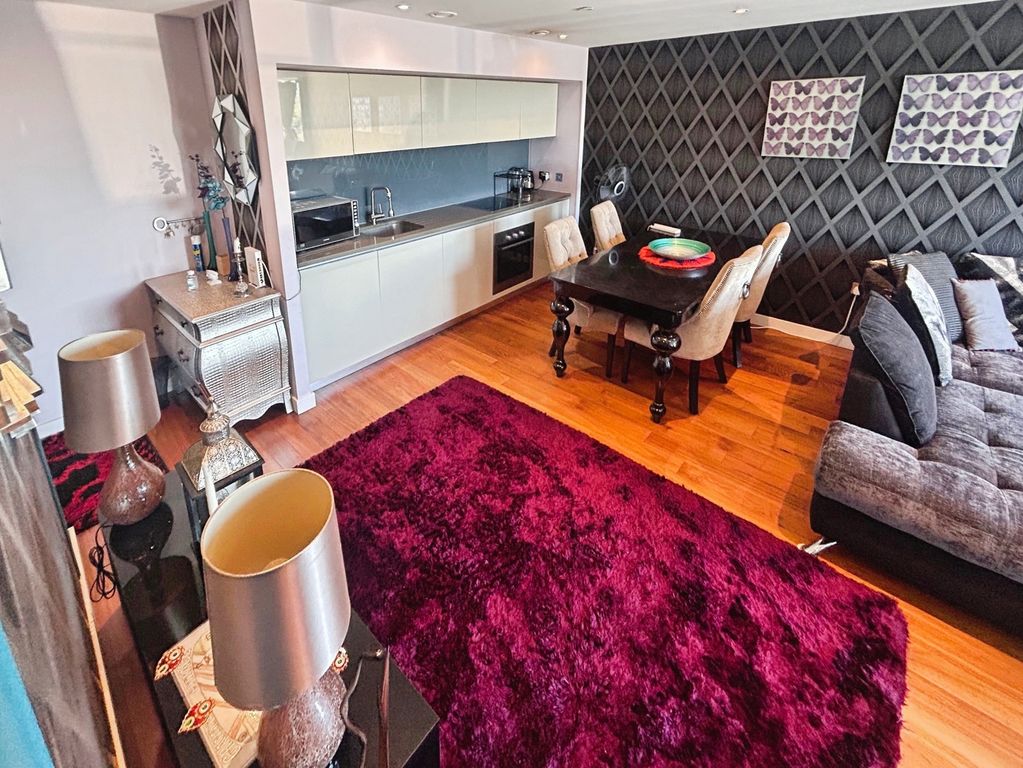 Property photo 3 of 17 Pbox-Img.Jpg