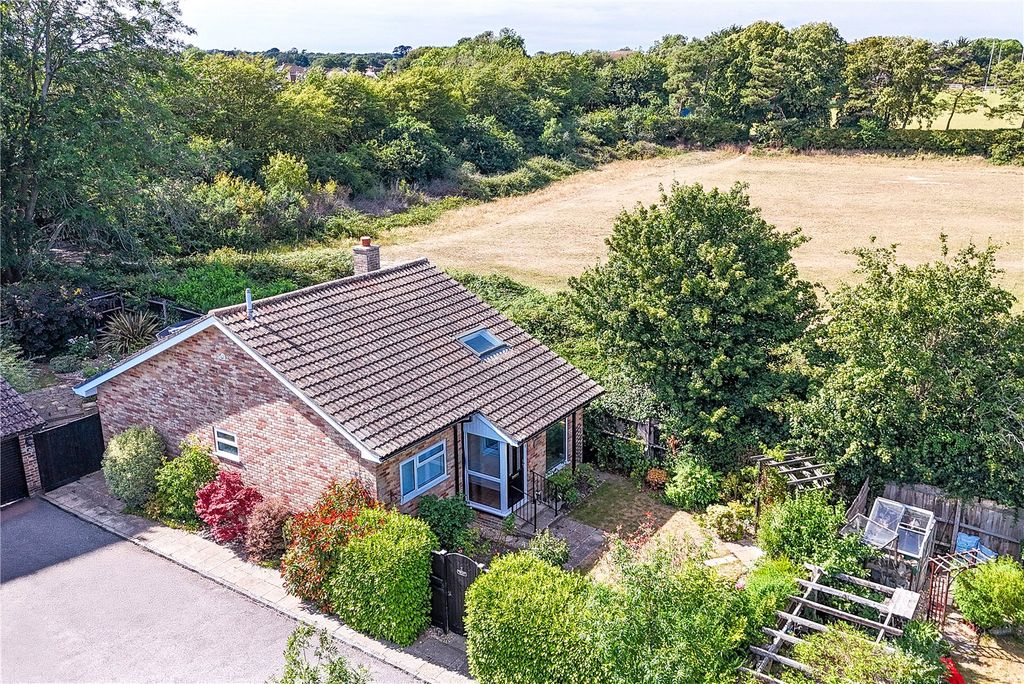 Property photo 1 of 22 Picture No. 24