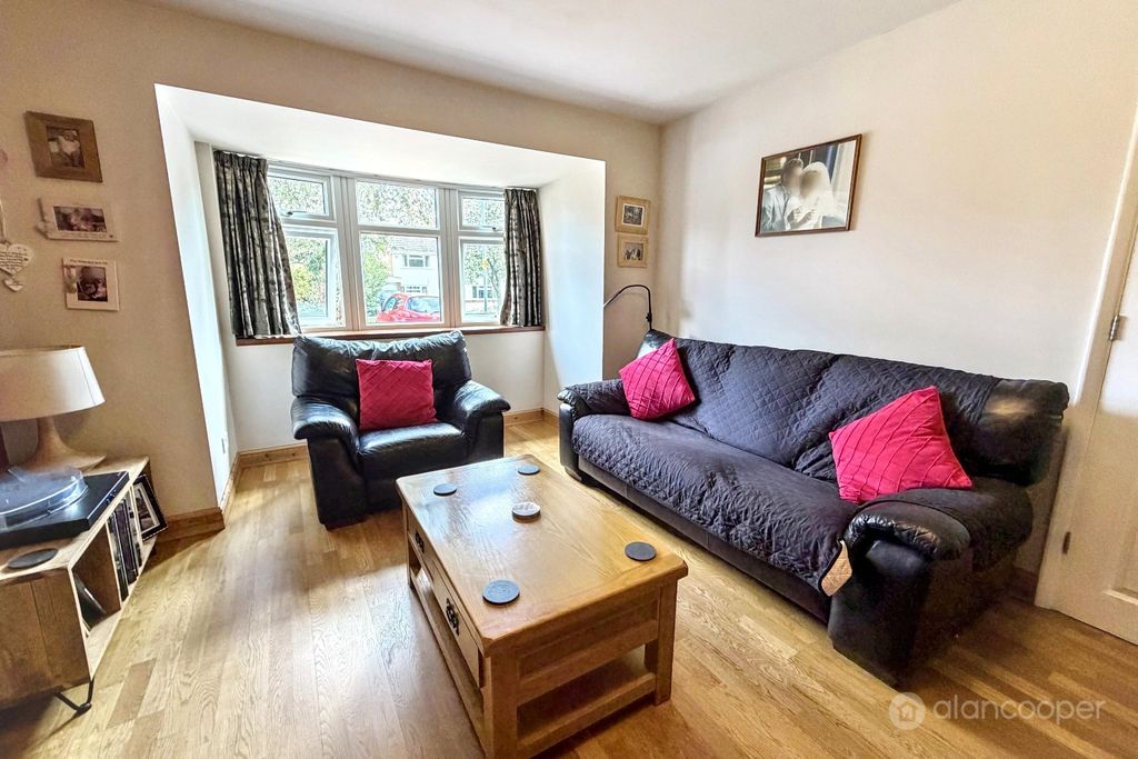 Property photo 3 of 17 5148514