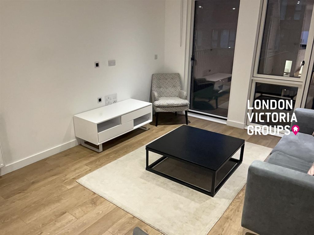 Property photo 3 of 11 1-6118.Jpg