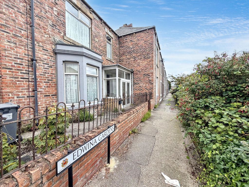 Property photo 2 of 14