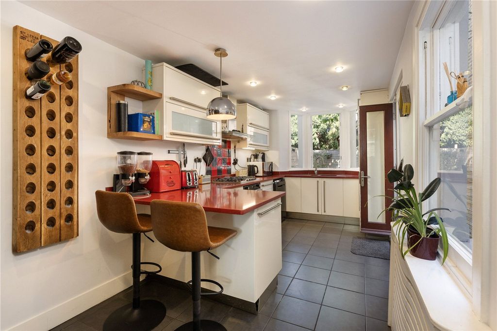 Property photo 3 of 10 Picture No. 07