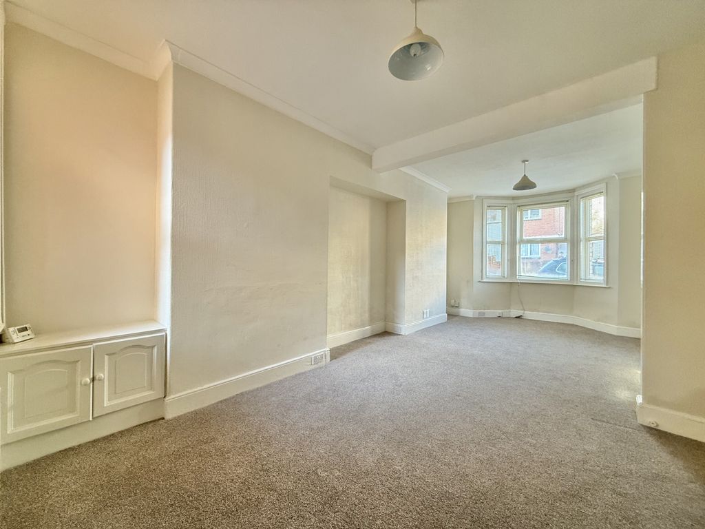 Property photo 3 of 11 Photo 6