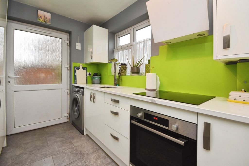 Property photo 3 of 20