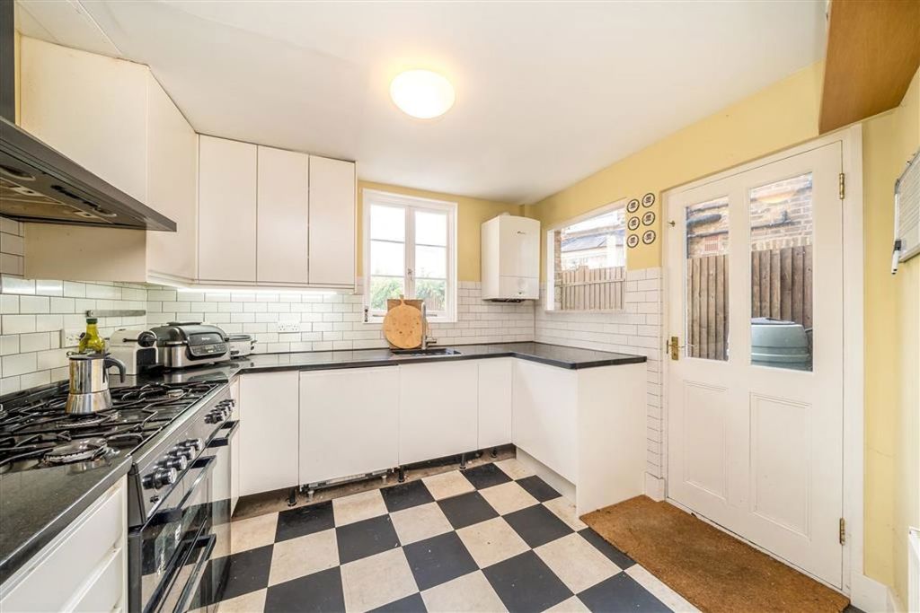 Property photo 3 of 7