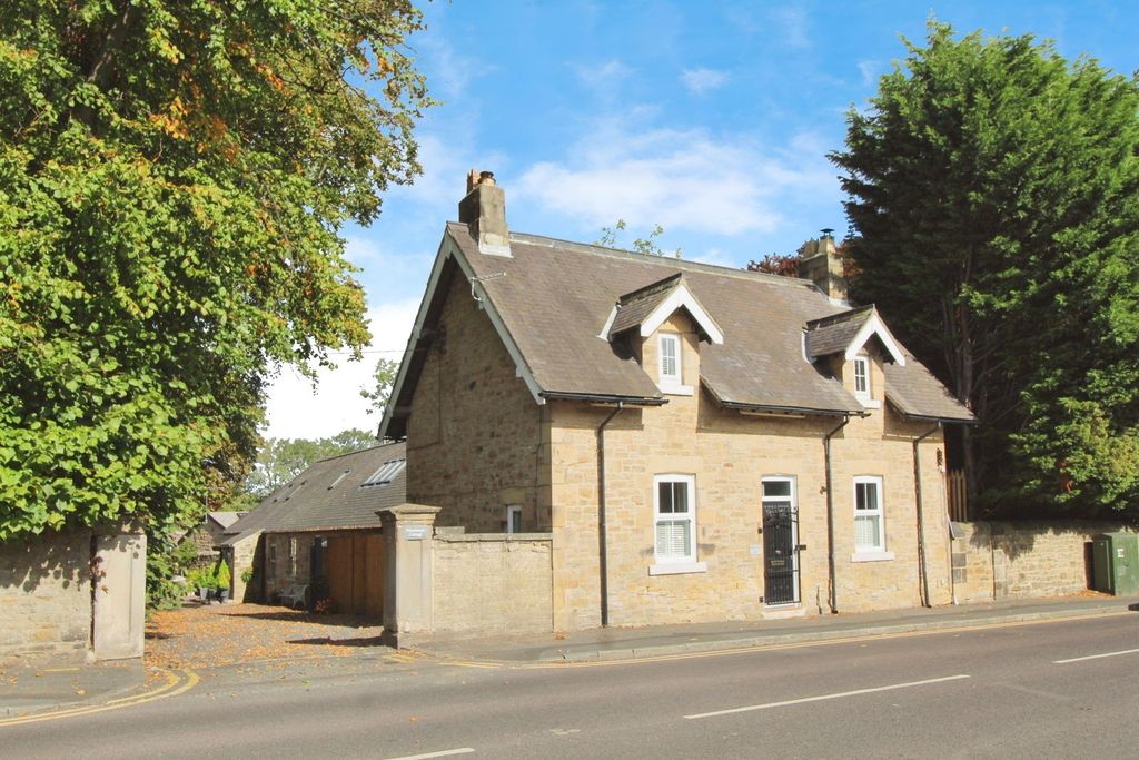 Property photo 1 of 24