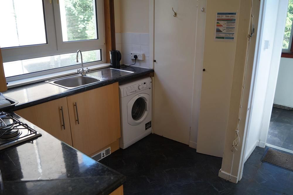 Property photo 2 of 9 Kitchen