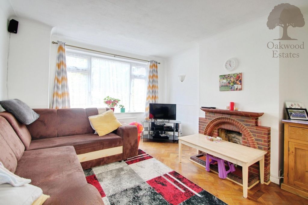 Property photo 3 of 16