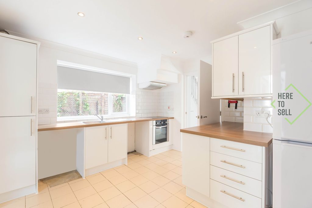 Property photo 1 of 14 Chingford