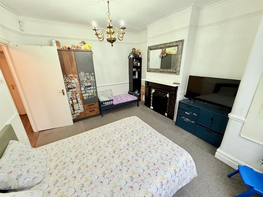 Property photo 3 of 15 3.5.Jpg