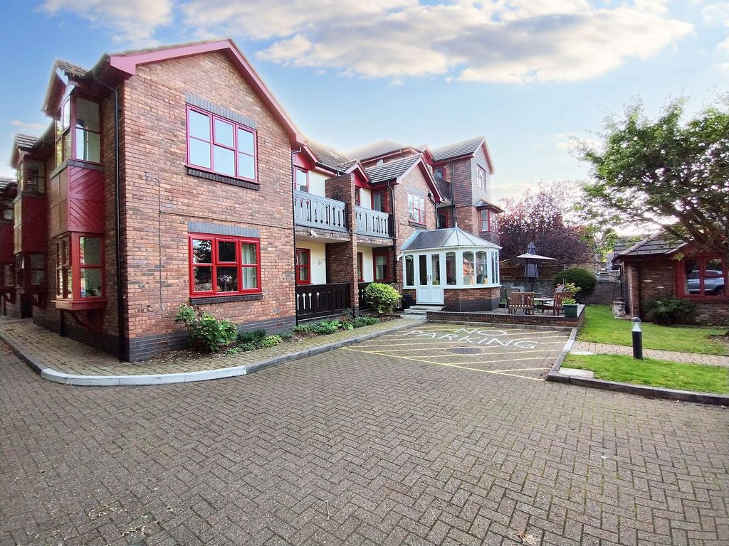 Property photo 1 of 13