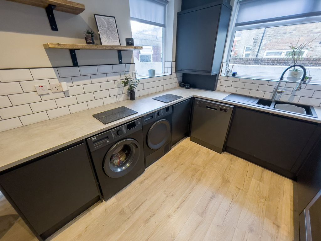 Property photo 3 of 9 1-06