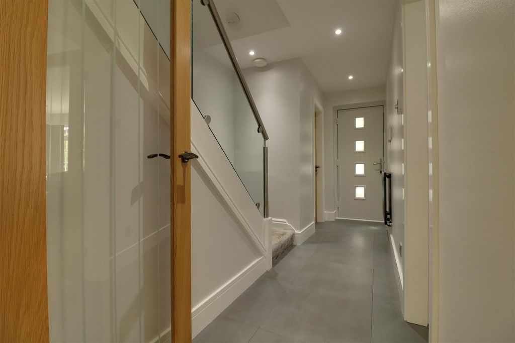 Property photo 3 of 29 Img_3325-Img_3327.Jpg