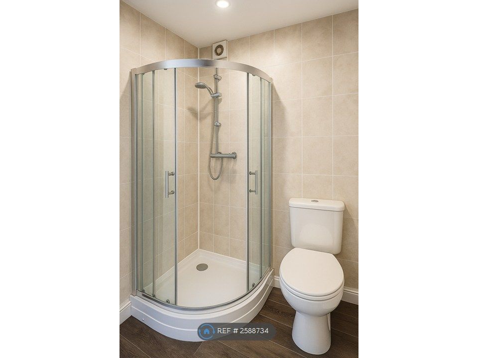 Property photo 2 of 5 Ensuite Bathroom