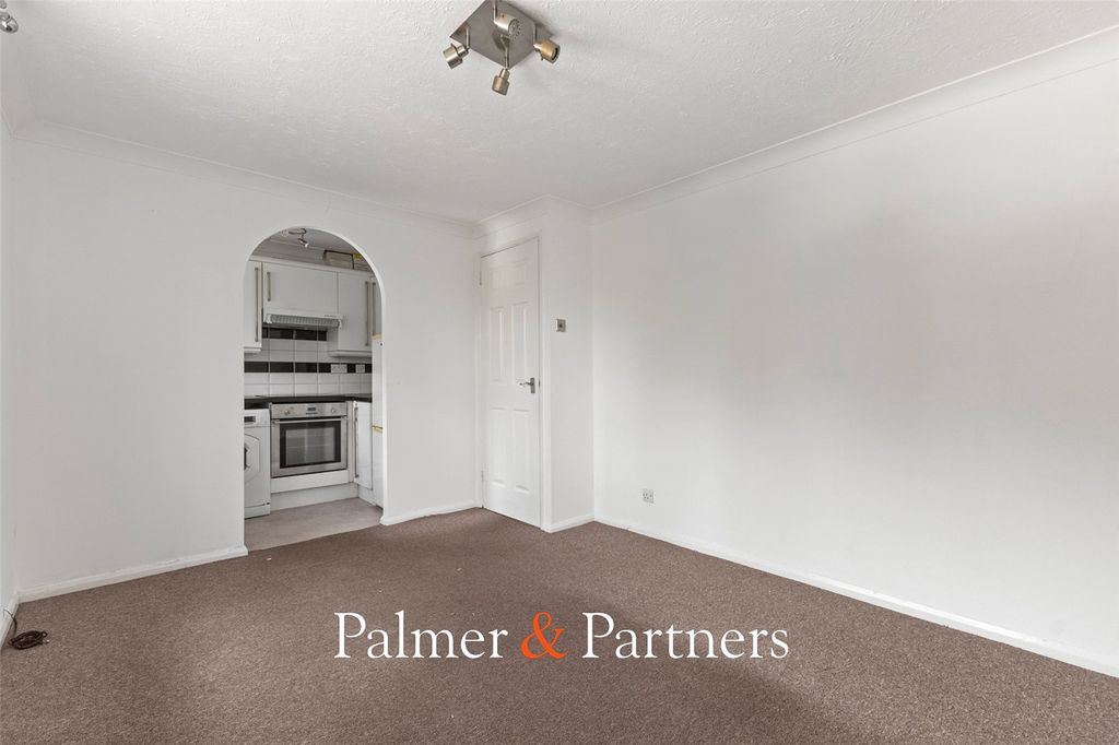 Property photo 2 of 9 Picture No. 04