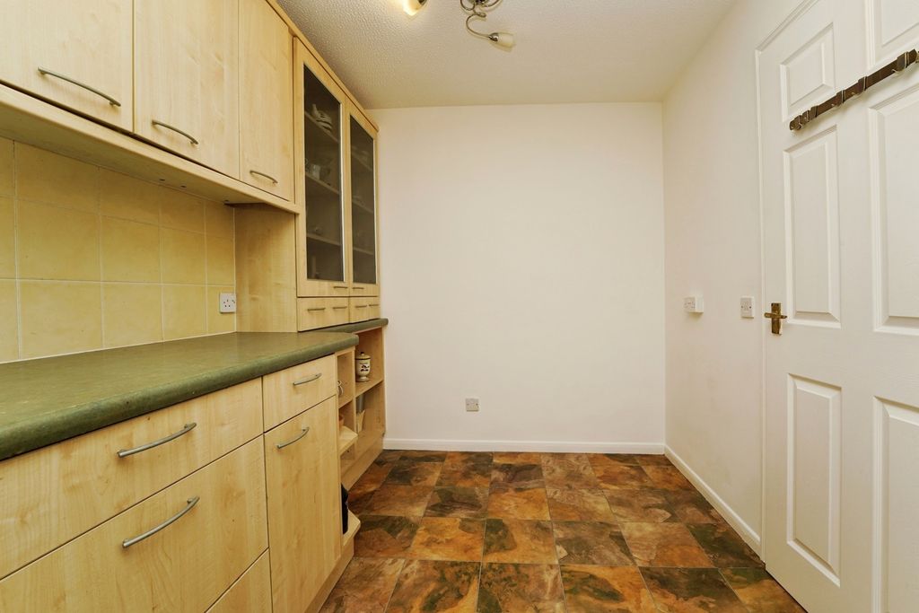 Property photo 3 of 12 Pbox-Img.Jpg