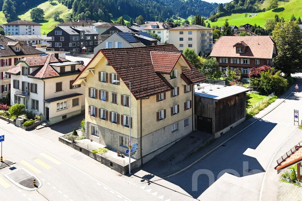 Property photo 1 of 9