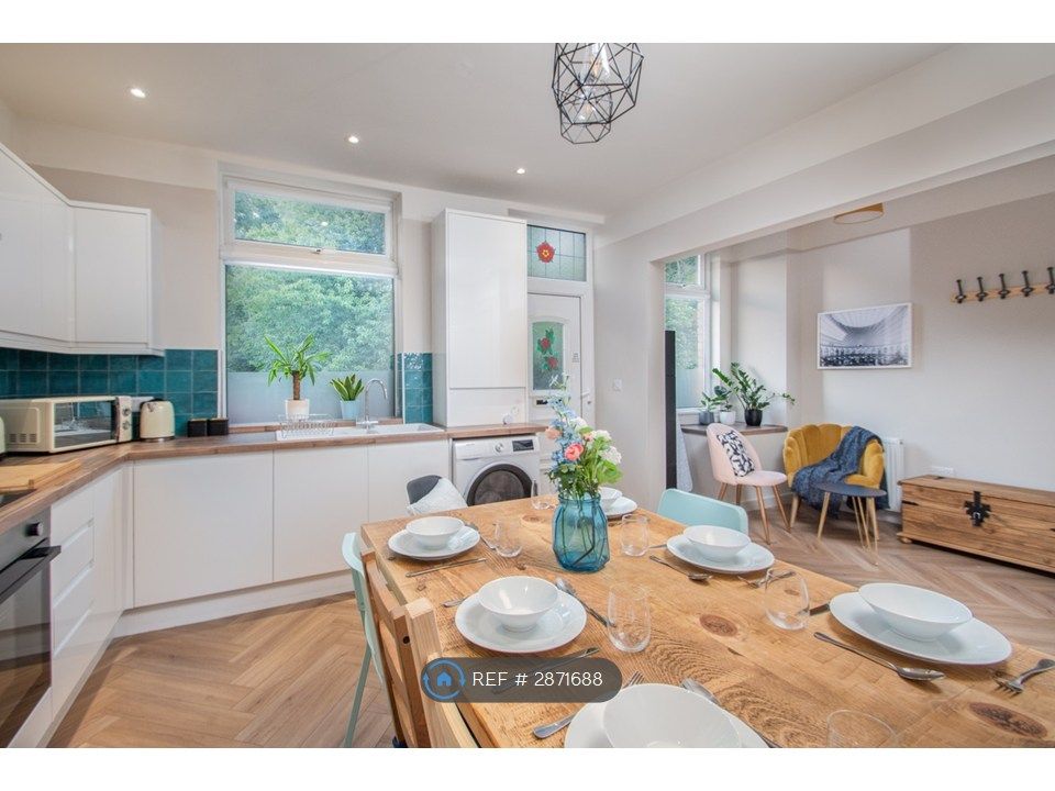 Property photo 1 of 34