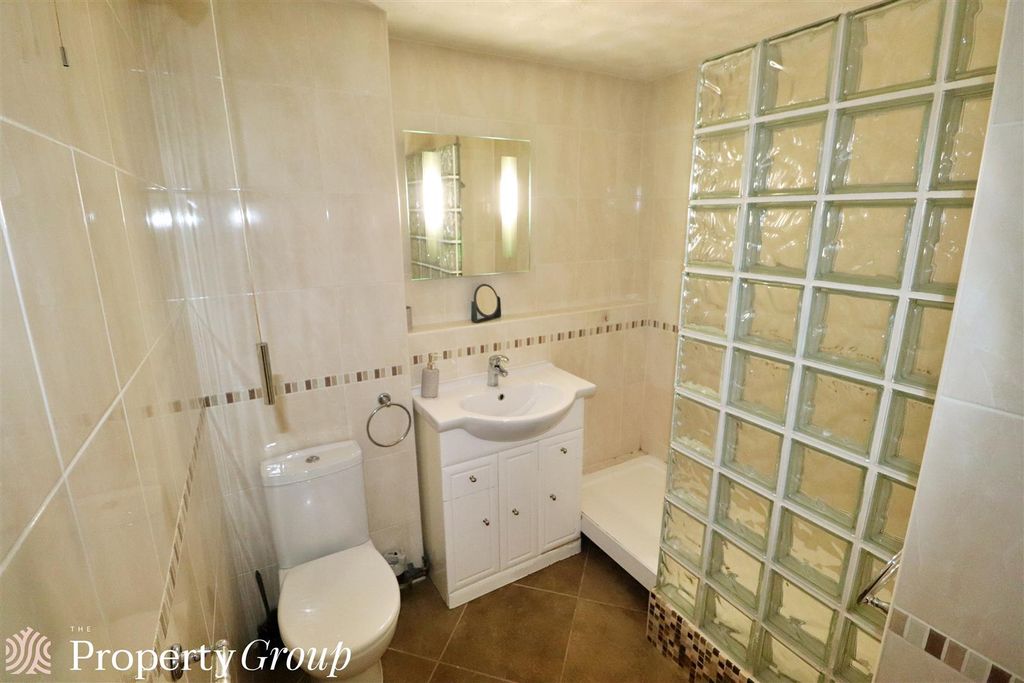 Property photo 3 of 11 Bank Side 59 2511 (4).Jpg