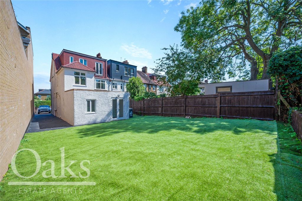 Property photo 3 of 6 Picture No. 05