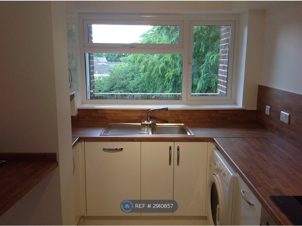 Property photo 3 of 15 Kitchen