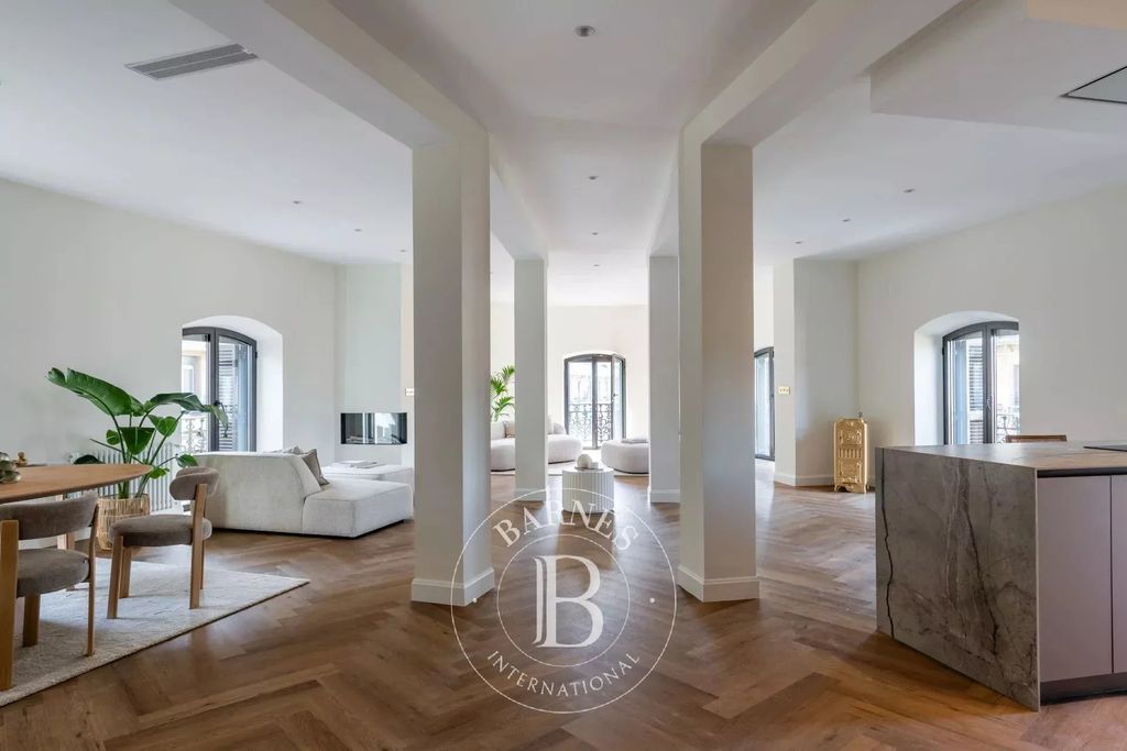 Property photo 2 of 26