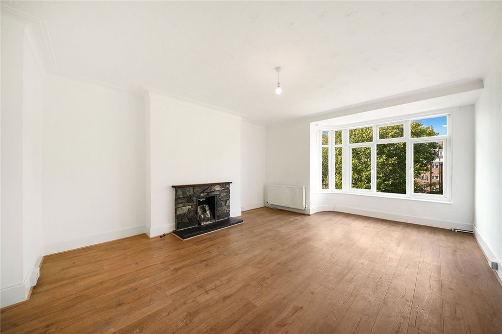 Property photo 1 of 22 Picture No. 16