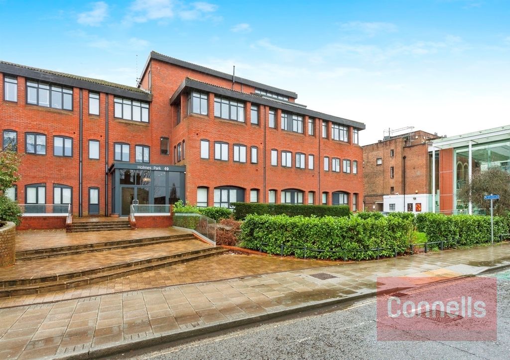 Property photo 1 of 9 Image