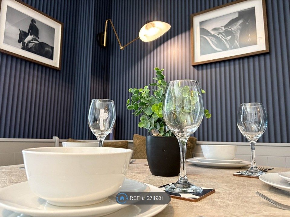 Property photo 1 of 35