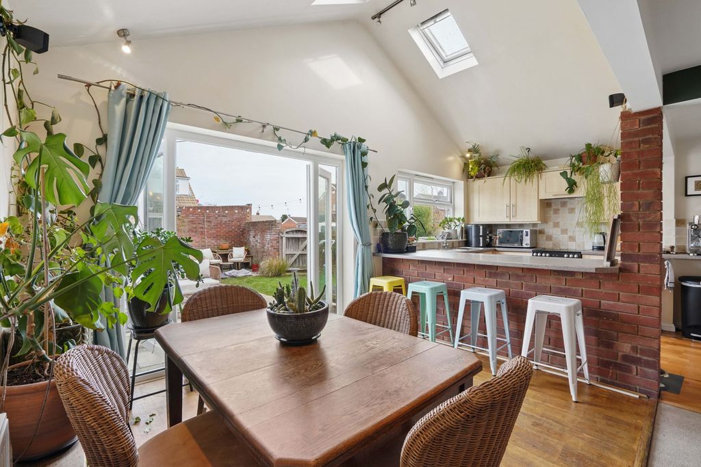 Property photo 3 of 16 Reception Room