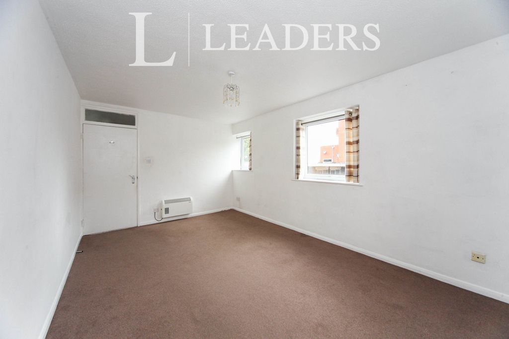 Property photo 3 of 13 3