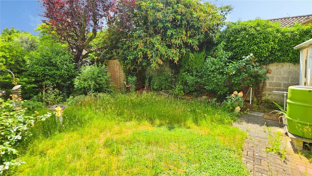 Property photo 2 of 11 Picture No. 03