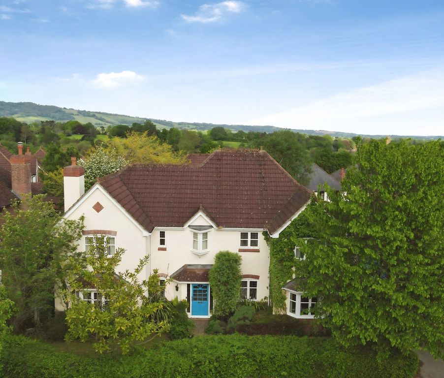Property photo 1 of 34