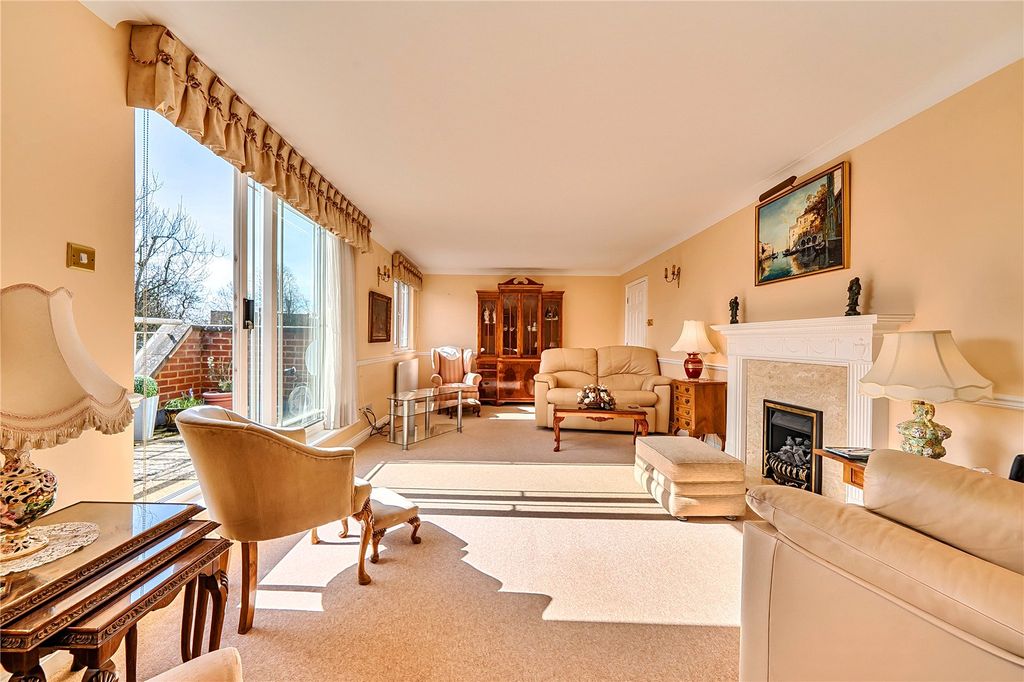 Additional image 19 of 3 bed flat for saleCulloden Road, Enfield EN2