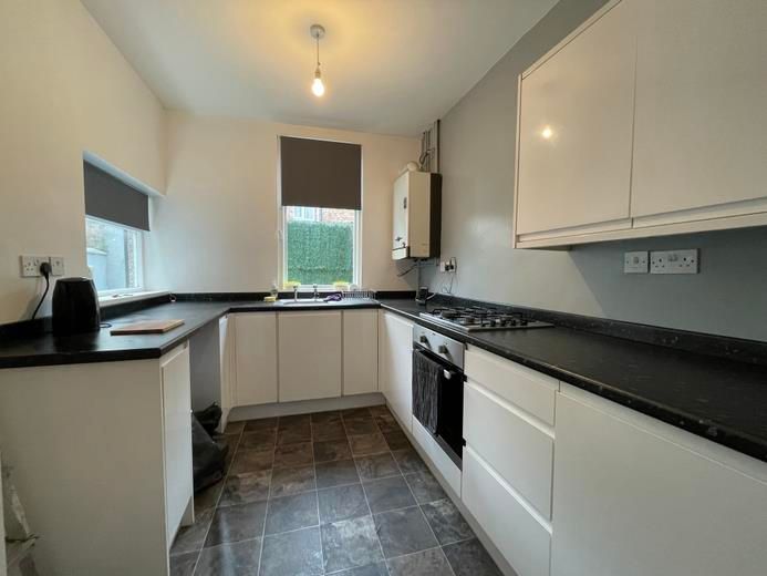 Property photo 2 of 9 Kitchen