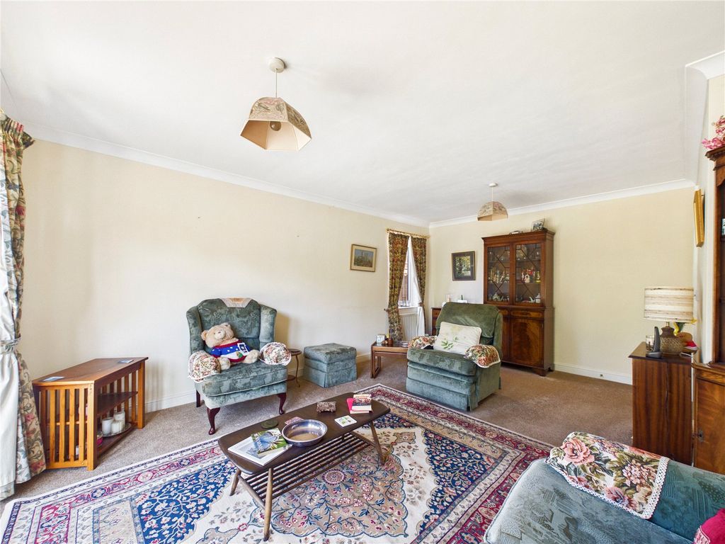 Property photo 3 of 12 Picture No. 04