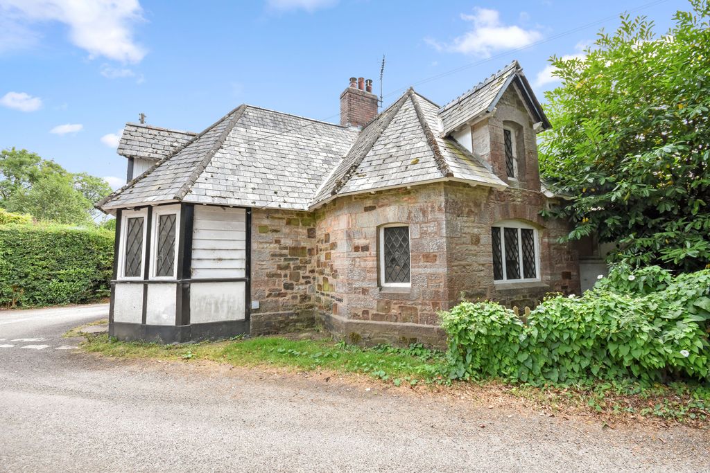 Property photo 2 of 19 The Old Post Office, Huntsham, Tiverton, Ex16 7Nq