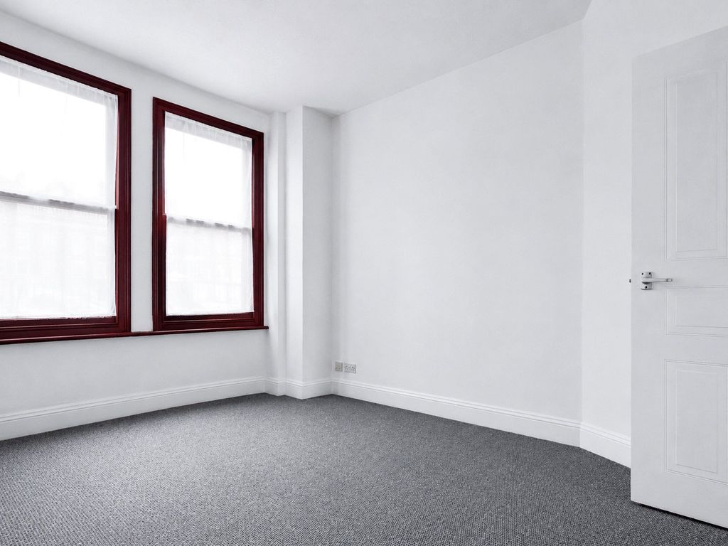 Property photo 2 of 6 Studio