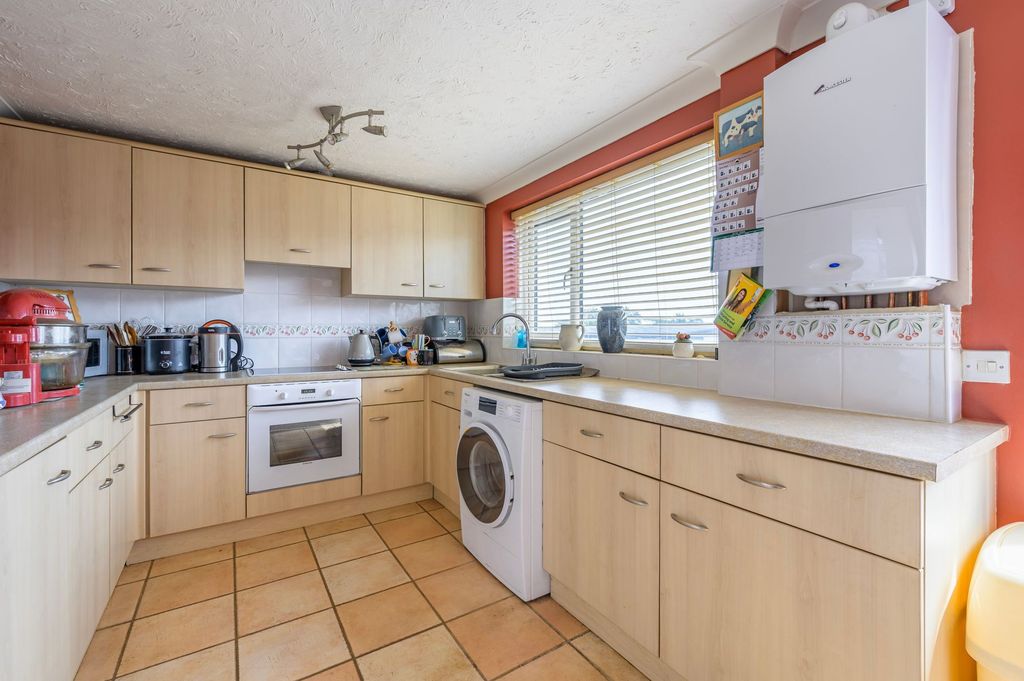 Property photo 3 of 16