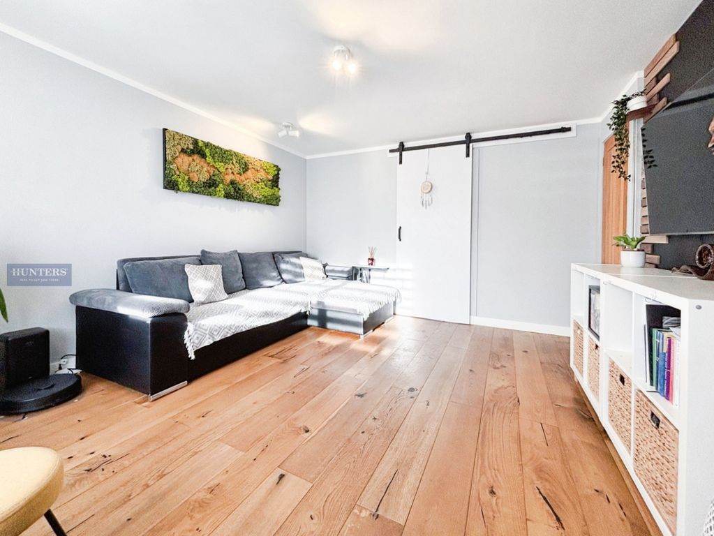 Property photo 2 of 20 Lounge