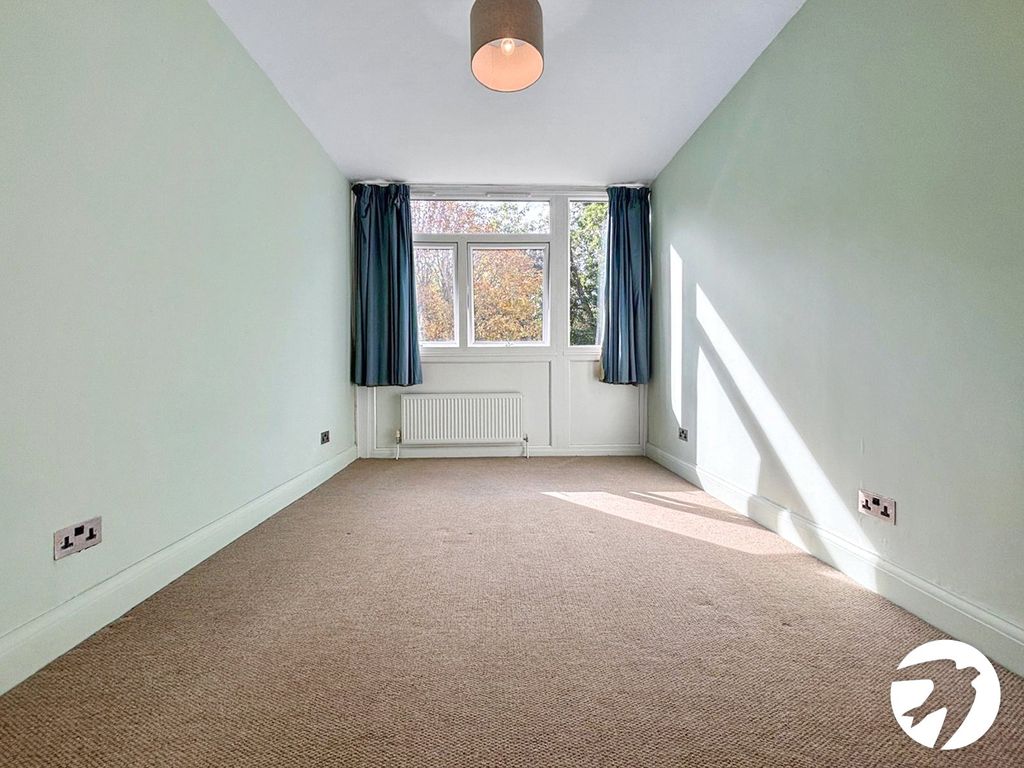 Property photo 3 of 16 Bedroom 1