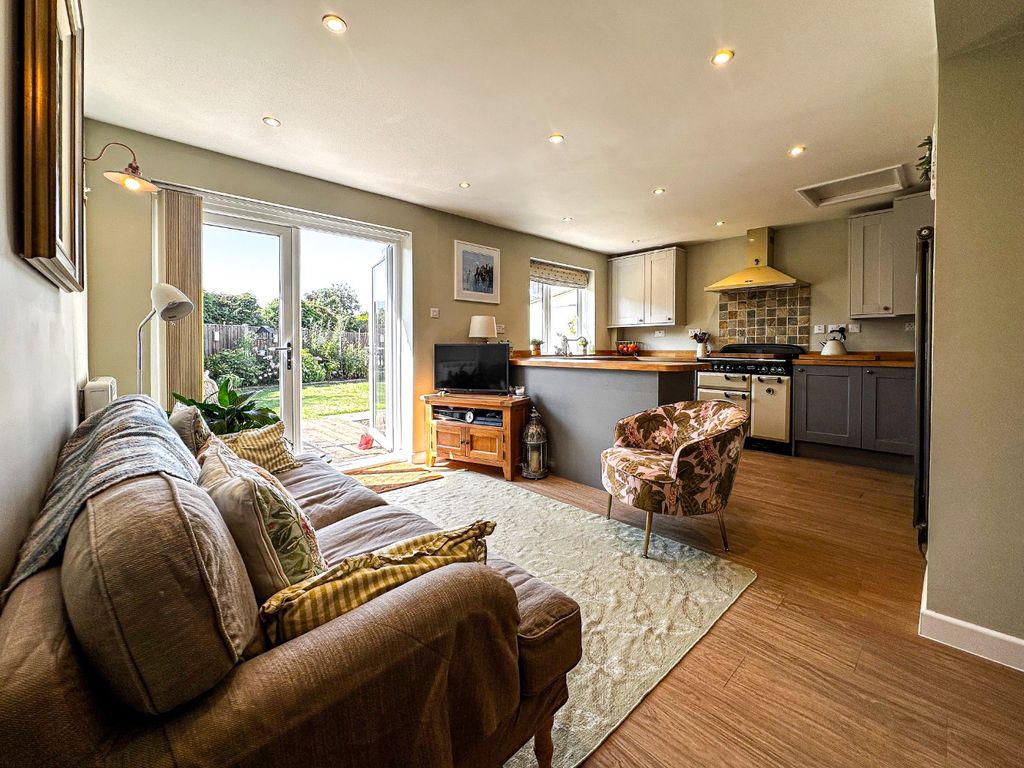 Property photo 2 of 32 5315043