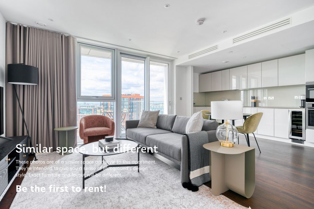 Property photo 1 of 15 Living Room