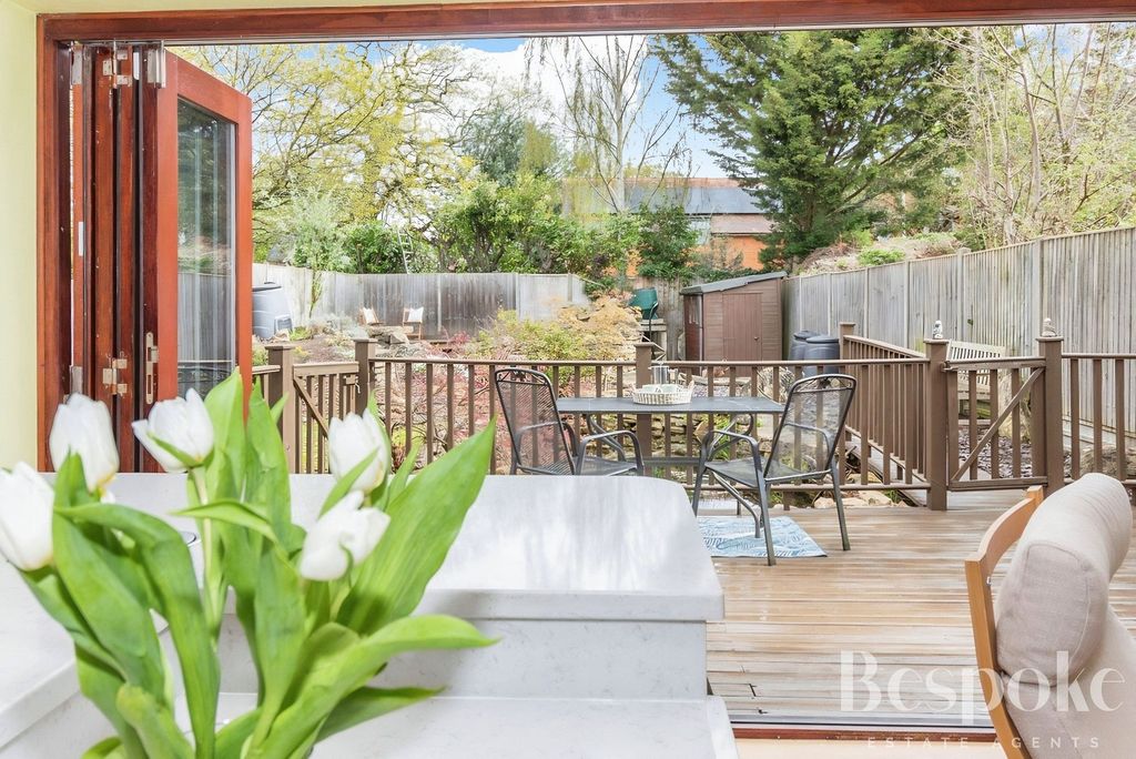 Property photo 3 of 54 Kitchen